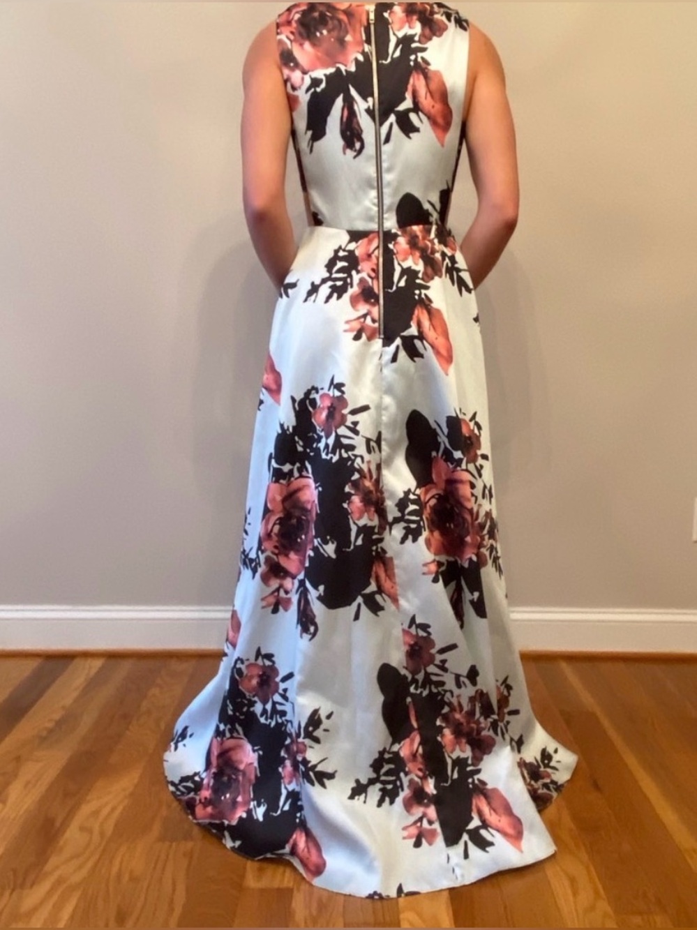 Betsy & Adam Sleeveless Floral Cutout Gown Blue Size 4